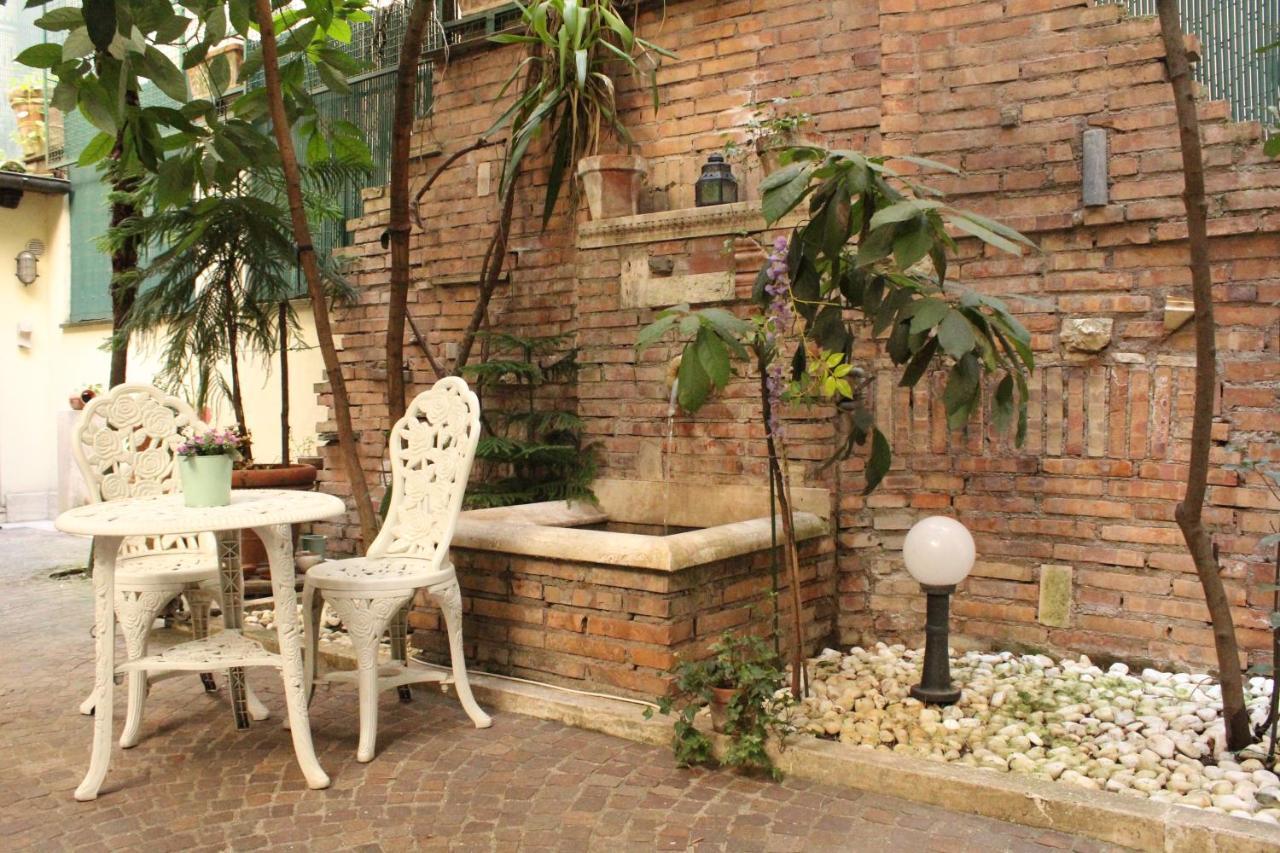 Domus Dea B&B Roma Exterior foto
